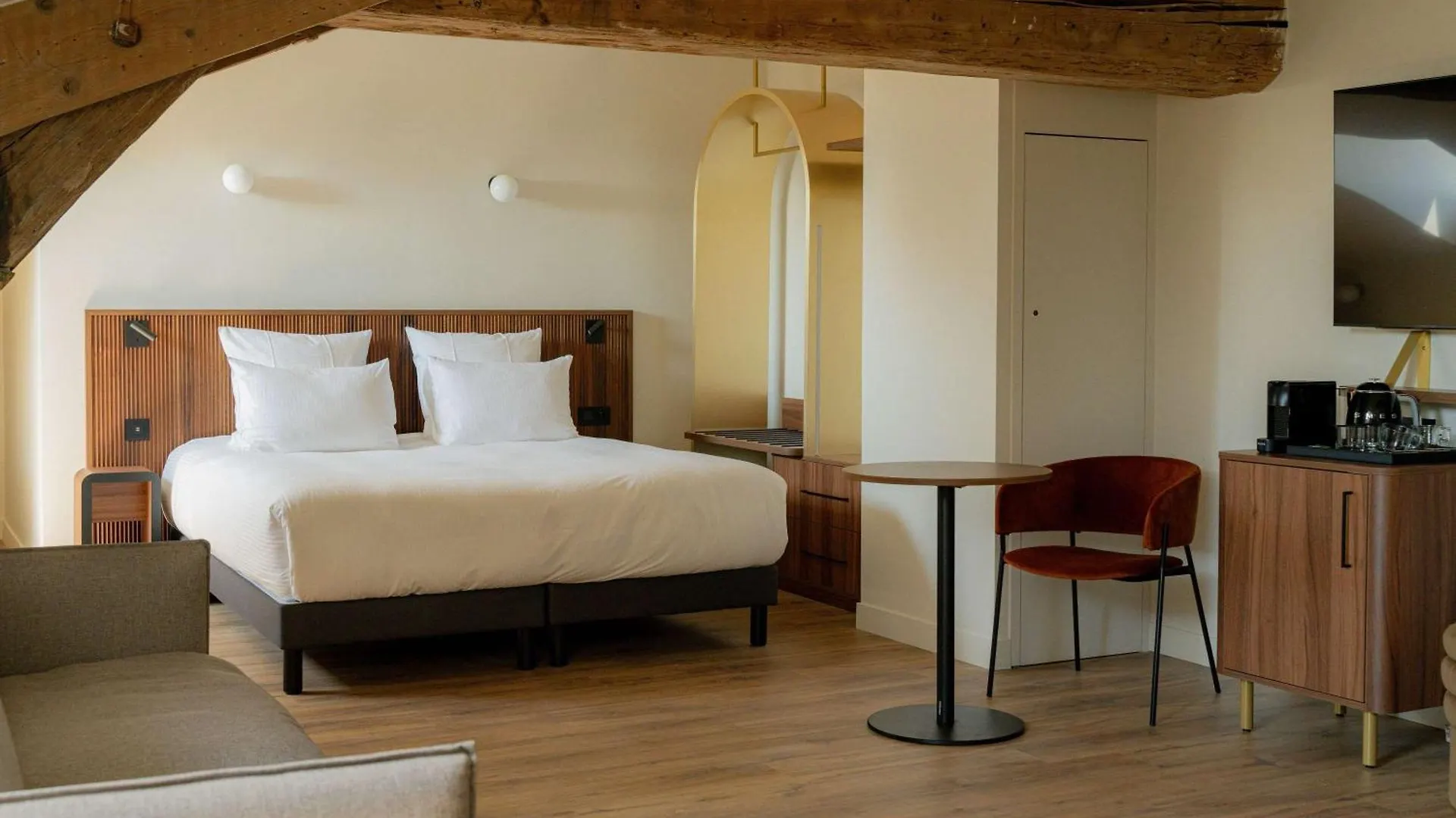 Hotel Fort St Laurent Lyon - Handwritten Collection